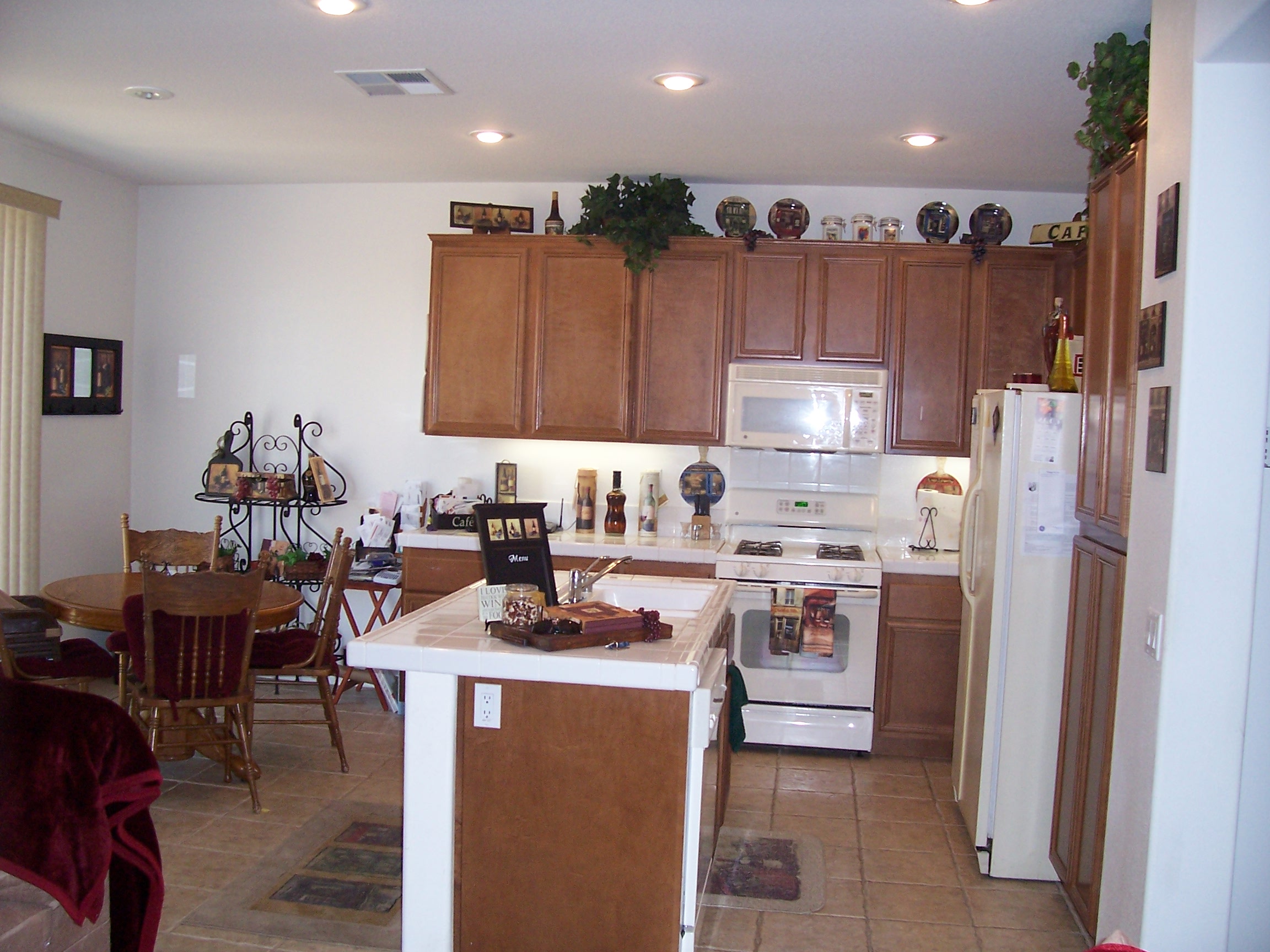 Kitchen Area and Nook